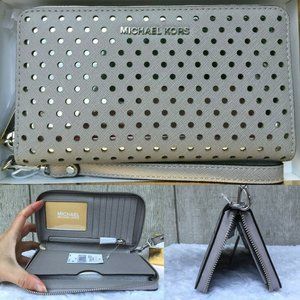 NEW Michael Kors Perforated Multifunction Phonecase Ip8 Plus Wristlet Pearl GREY